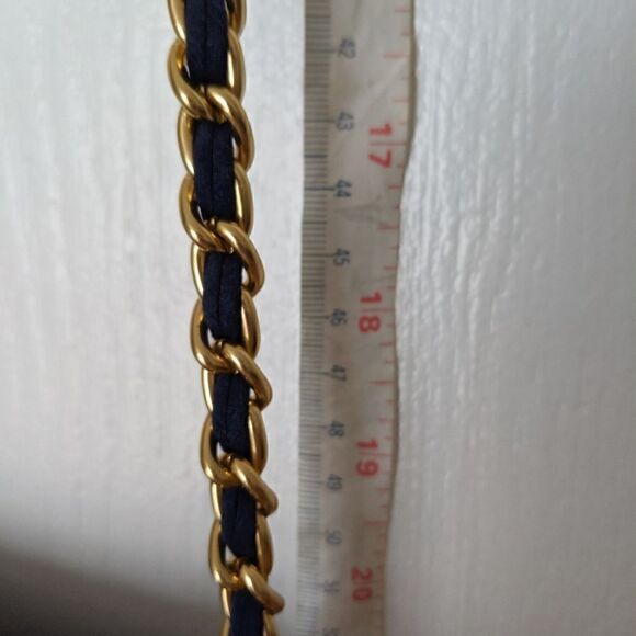 NEW WITHOUT TAGS AMANDA  SMITH  BLUE  VELVET DRESS PURSE - Picture 3 of 8